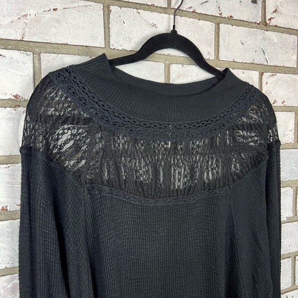 Free People | Spring Valley Lace Trim Top - Picture 3 of 13